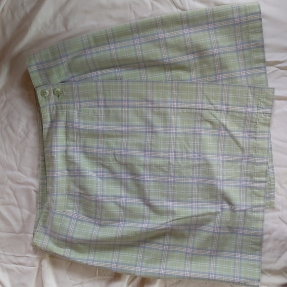 skirt, sz 12p, wrap around w/white tee - Picture 4 of 6